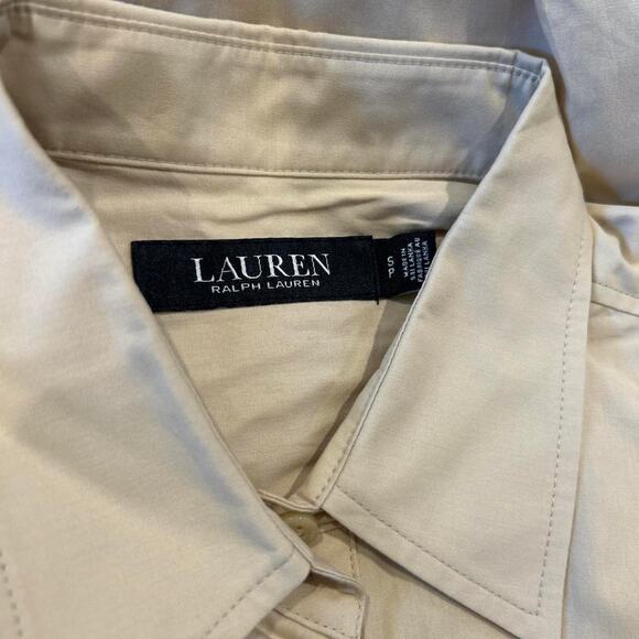 Ralph Lauren tan short sleeve blouse with tie front detail. Size small petite - Picture 3 of 3